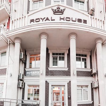 Royal House Apartment キエフ エクステリア 写真